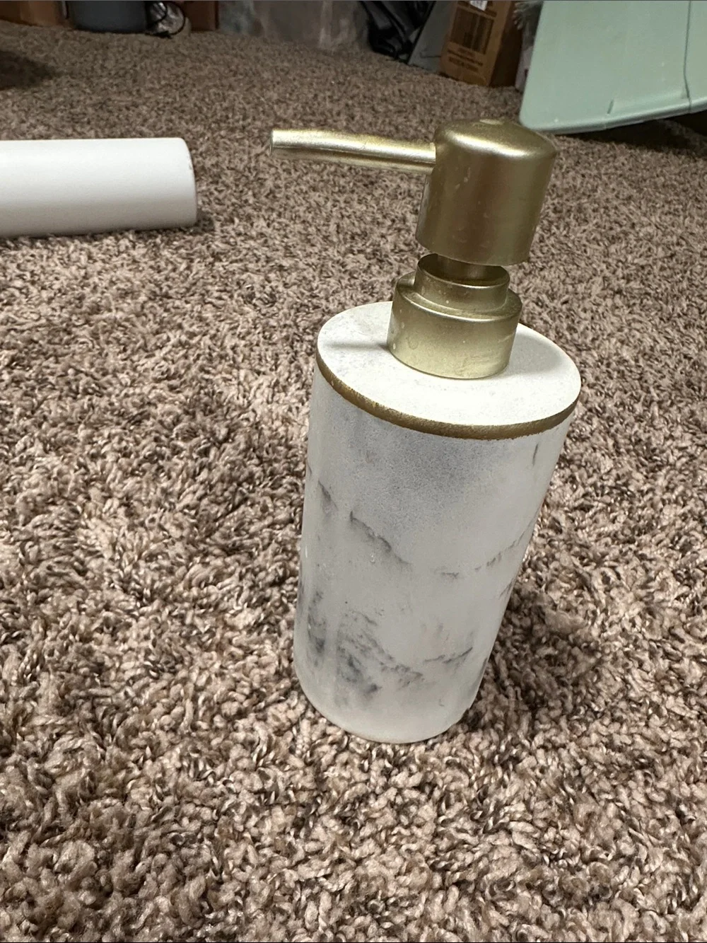 Marble-Effect White and Gold Soap Dispenser - Stylish Bathroom Accessory